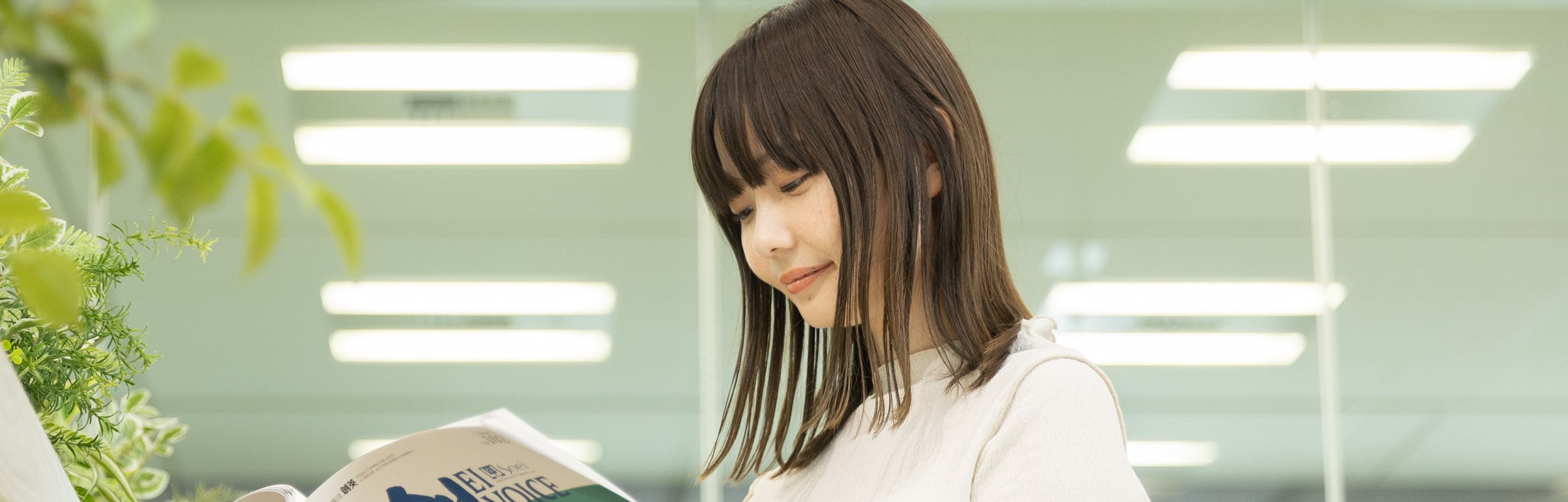 外国事務スタッフ